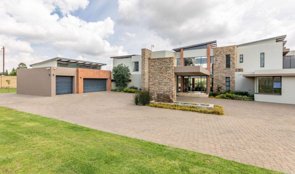 Dunblane Lifestyle Estates Estates & Equestrian